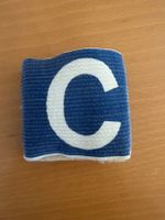 Fussball Retro Look Captain Binde blau mit grossen C