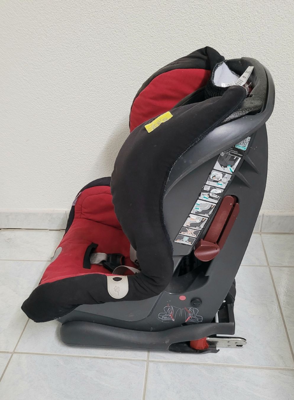 Britax Römer Seggiolini per auto: Römer Kindersitz Duo Ece für Auto – Usato da Uetikon am See venduto da Zimidi01 1