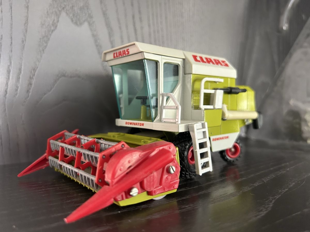 Gama Kit di modellismo & Modellini statici: Claas Dominator Mähdrescher, Gama, 1:50 – Usato da Horw venduto da Tigercat635 2