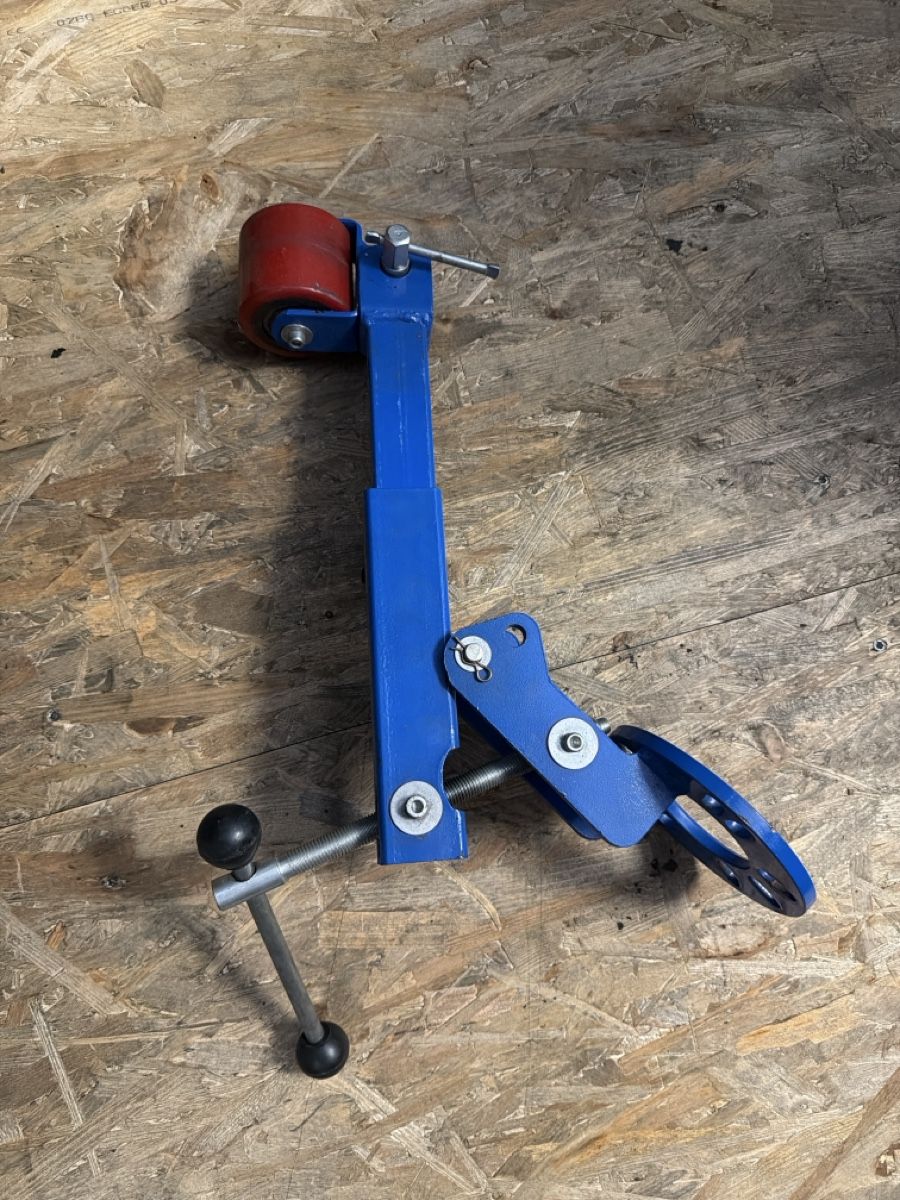 Alle Werkzeuge: Fender roller  – Gebraucht aus Roche VD von sel_56nf 1