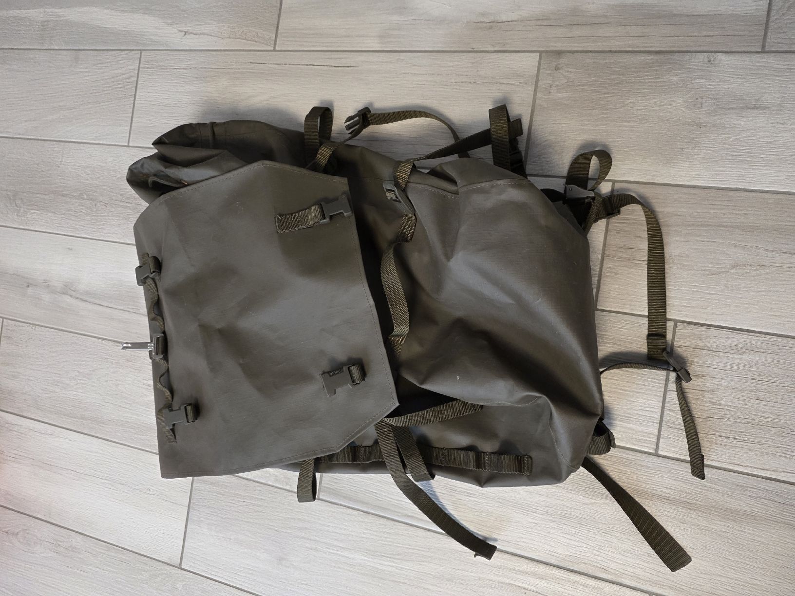 Zaini: Rucksack Militär Armee – Usato da Dorf venduto da Echo_Elements 2