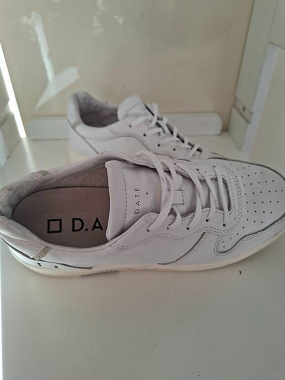 Scarpe da donna: DATE Sneaker echtleder weiss Gr.40 – Usato da Flurlingen venduto da Atea8 3