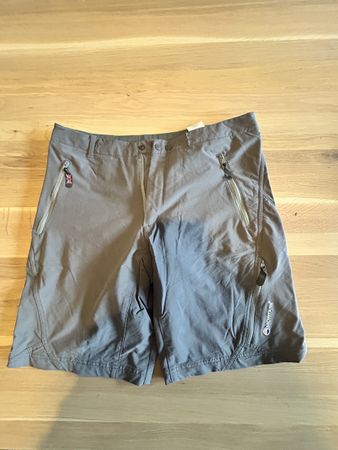 Montane Shorts grey size M used condition