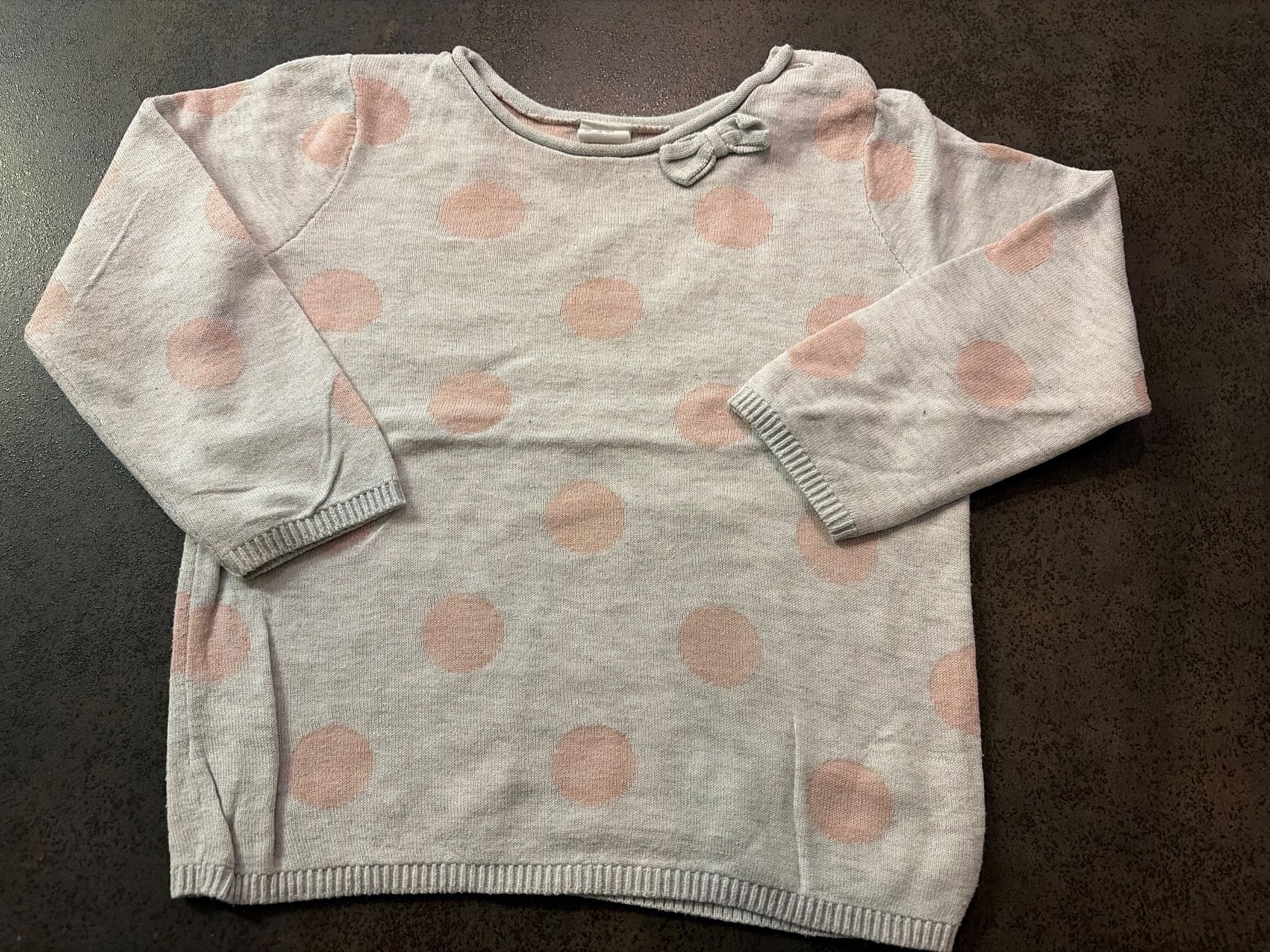 H&M Maglioni & Felpe: H&M Pullover; grau rosa Punkten Gr. 86 – Usato da Brüttisellen venduto da val_r8g6