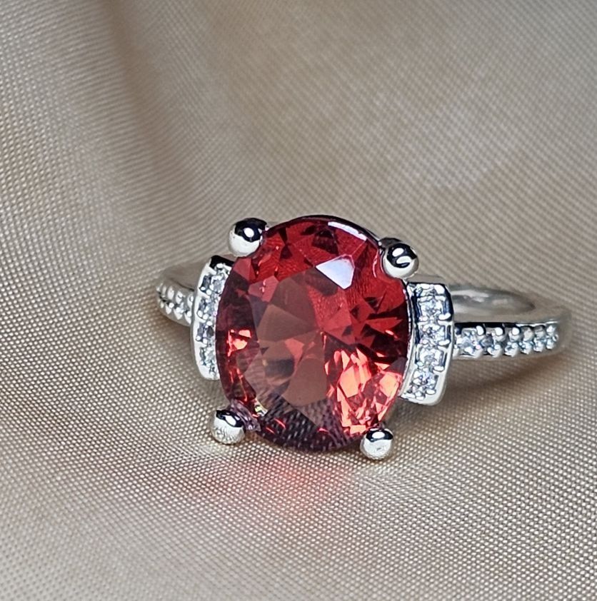 Anelli: Ring mit funkelndem Zirkonia, 925 versilbert Gr. 8 – Nuovo (secondo la descrizione) da Grenchen venduto da maretop 2