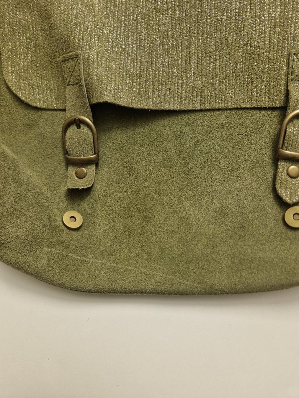 Borse da donna: Echte Wildledertasche Olivgrün – Nuovo (secondo la descrizione) da Glattbrugg venduto da mas_75t2 5