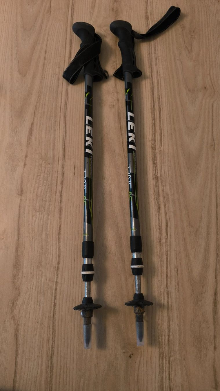 Leki Bastoncini da trekking: Leki Wanderstöcke / Trekkingstöcke – Usato da Dietikon venduto da idu_w89c