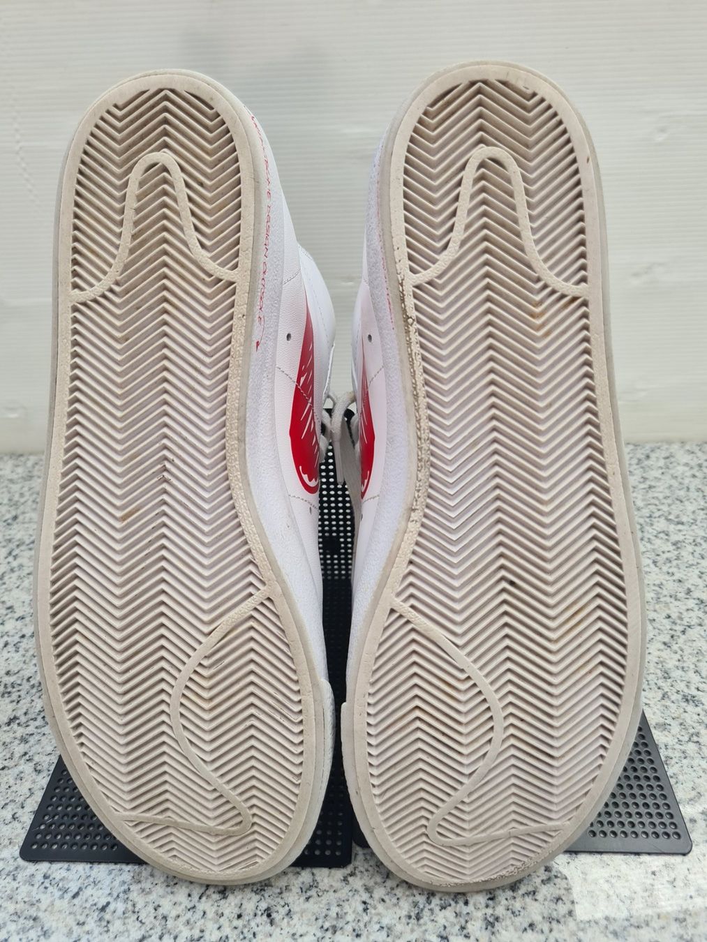 Nike Herrenschuhe: NIKE Shoe Schuhe EUR Gr. 42 – Gebraucht aus Münchenstein von vitalfit 4