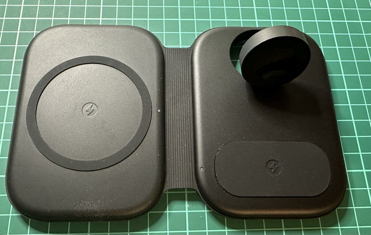 Docking station: WIRELESS CHARGER DOCK 3 in 1 – Usato da Uster venduto da Afrika2000 1