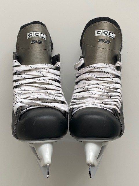 Ccm Pattini da ghiaccio: Eishockeyschlittschuhe CCM 92 NHL Proformance – Nuovo (secondo la descrizione) da Pfaffhausen venduto da stepober 3