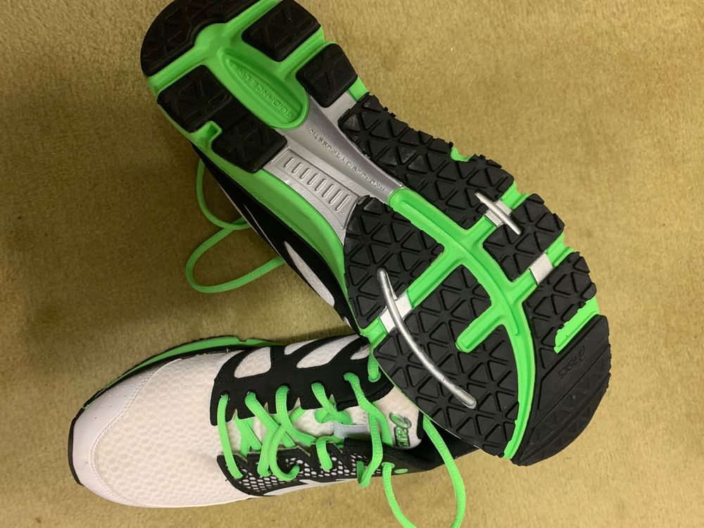 Asics gel best sale volt 33