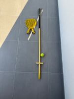 Jeu de tennis de jardin avec balle attachée
