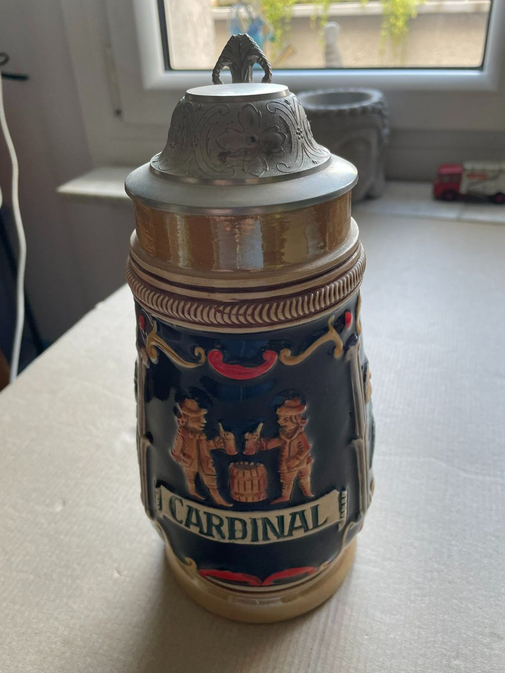 Alle Dekorationen: Bierkrug mit Deckel Cardinal – Gebraucht aus Pratteln von 66werni 2