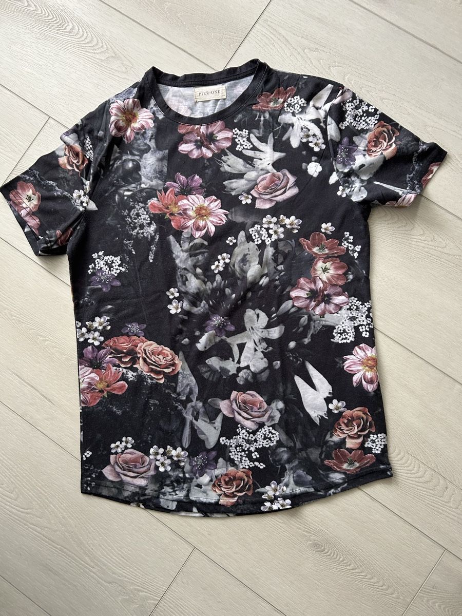 T-shirt: Pier One T-Shirts, 3er Set, Gr. M – Usato da Strengelbach venduto da Xycy 6
