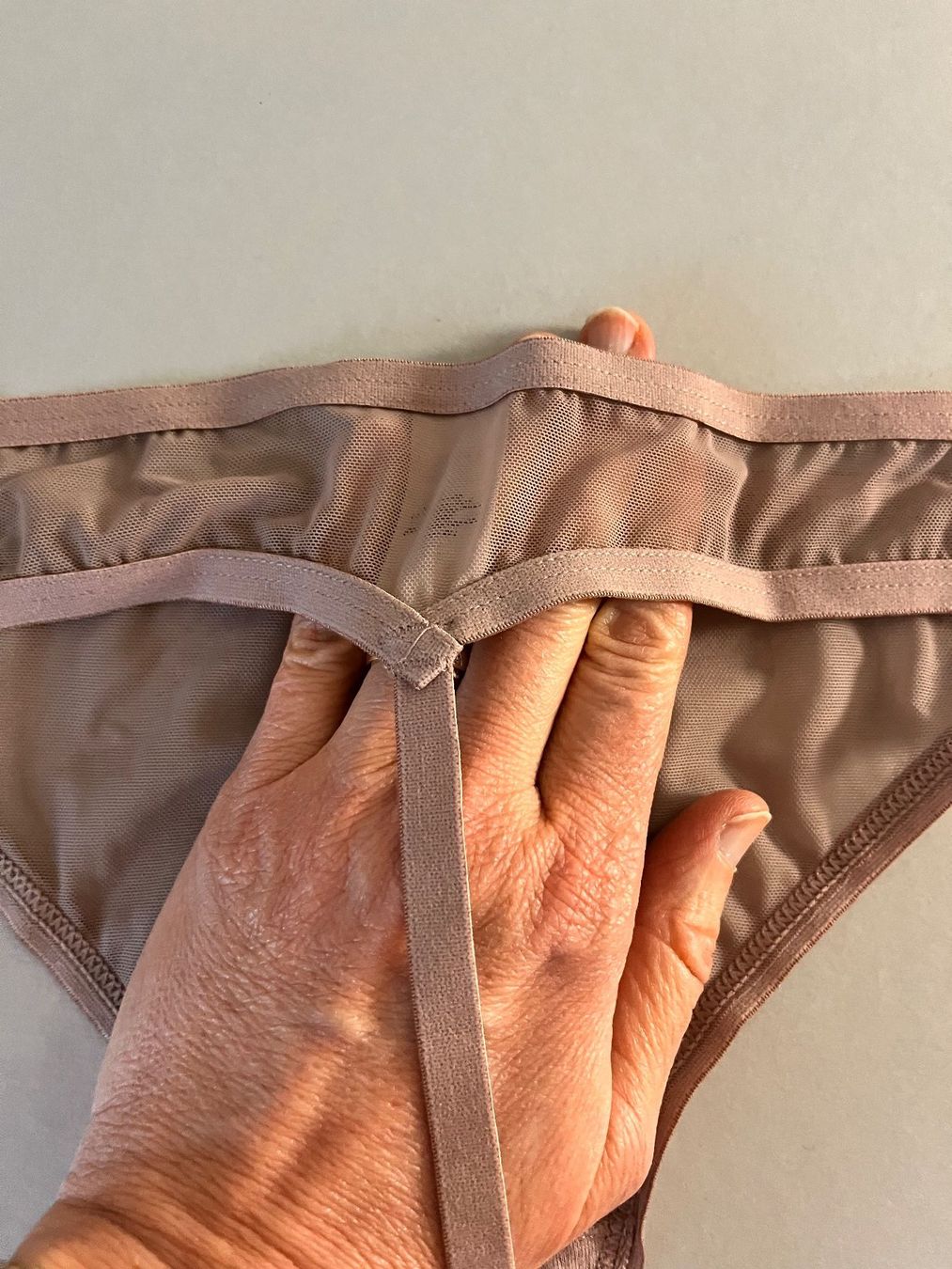 Lascana Altra biancheria intima: String, LASCANA, Grösse 44/46, Farbe Altrosa – Nuovo e nell'imballaggio originale da Rudolfstetten venduto da gst_g7xl 5