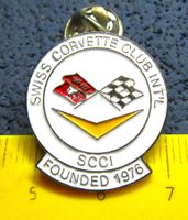 SWISS CORVETTE CLUB SCCI AUTO LOGO PIN GEPRÄGT FOUNDED 1976