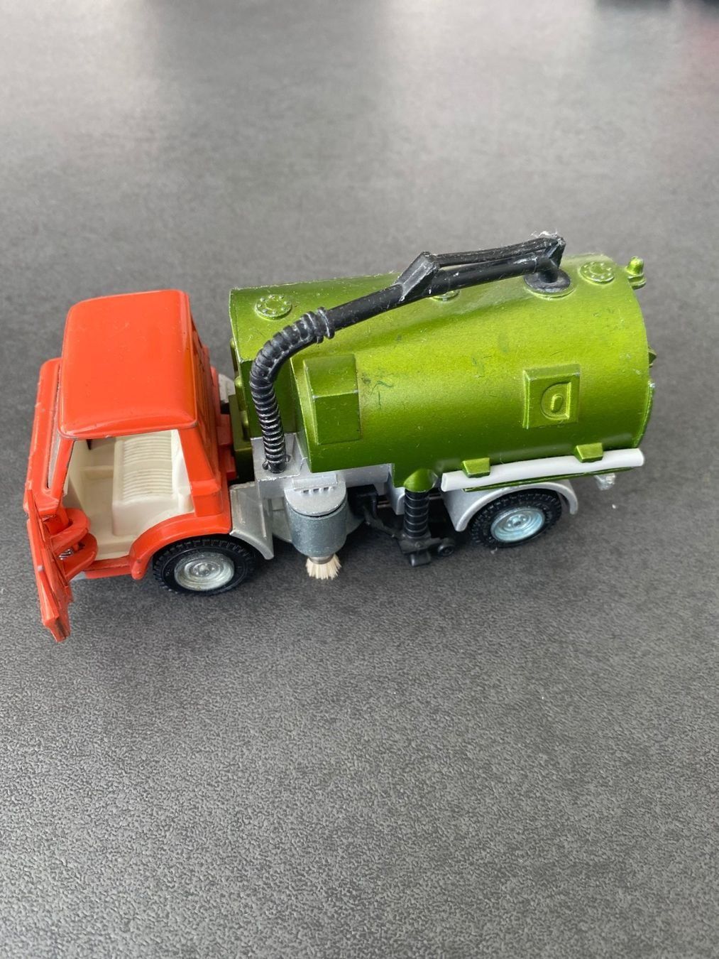 Dinky Toys Modellini d'auto: Dinky Toys Ford Johnston Road Weeper – Usato da Meyrin venduto da Abac007 1