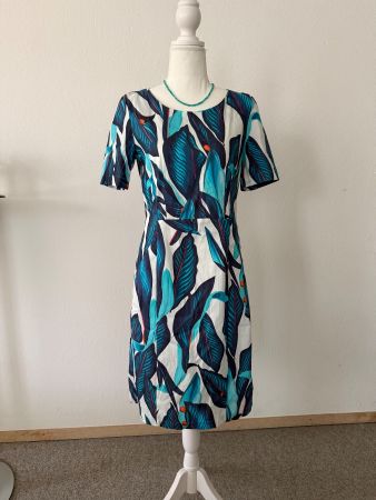 Edles Kleid von Foxx Gr. 34/36 mit fröhlichen Farben