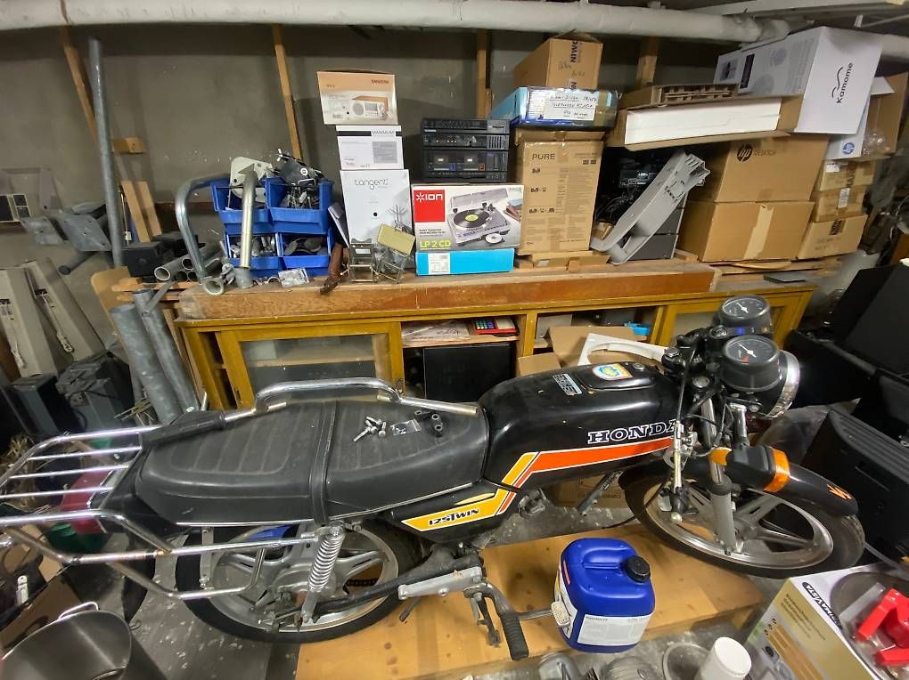 Honda Strada: Deux moto Honda 125 – Usato da Vétroz venduto da Cochrane_ampstubes 1