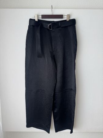 Nanushka Hose, Grösse M, neuwertig.