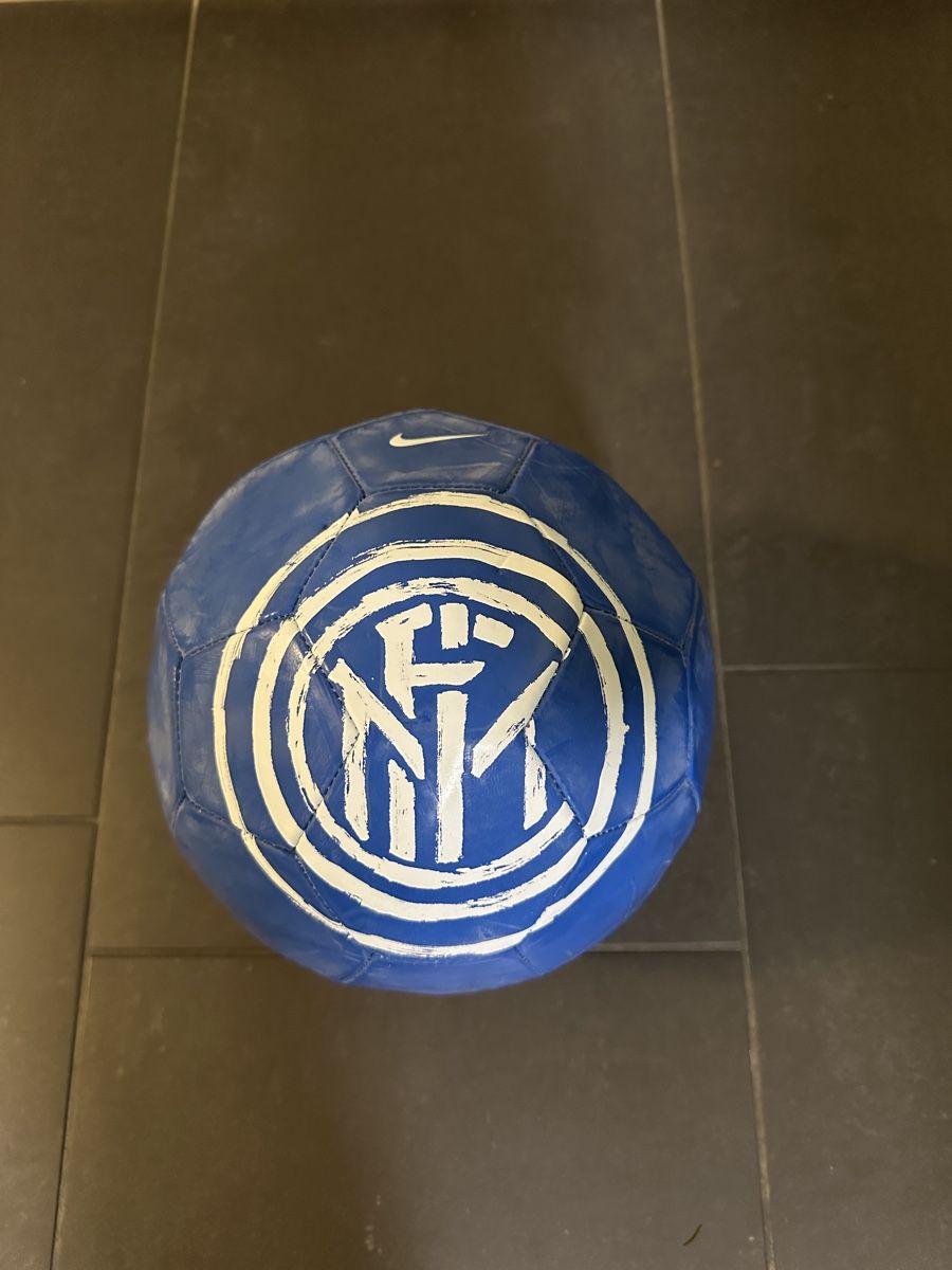 Nike Palloni: Inter Mailand Fussball, neuwertig – Nuovo (secondo la descrizione) da Dietikon venduto da ale_98py 1