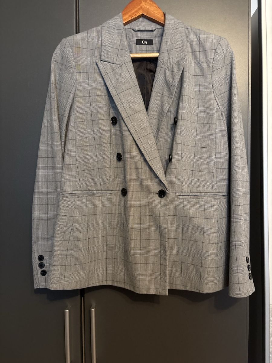 C&A Jacken: Blazer gris – Gebraucht aus Courchapoix von Aal41