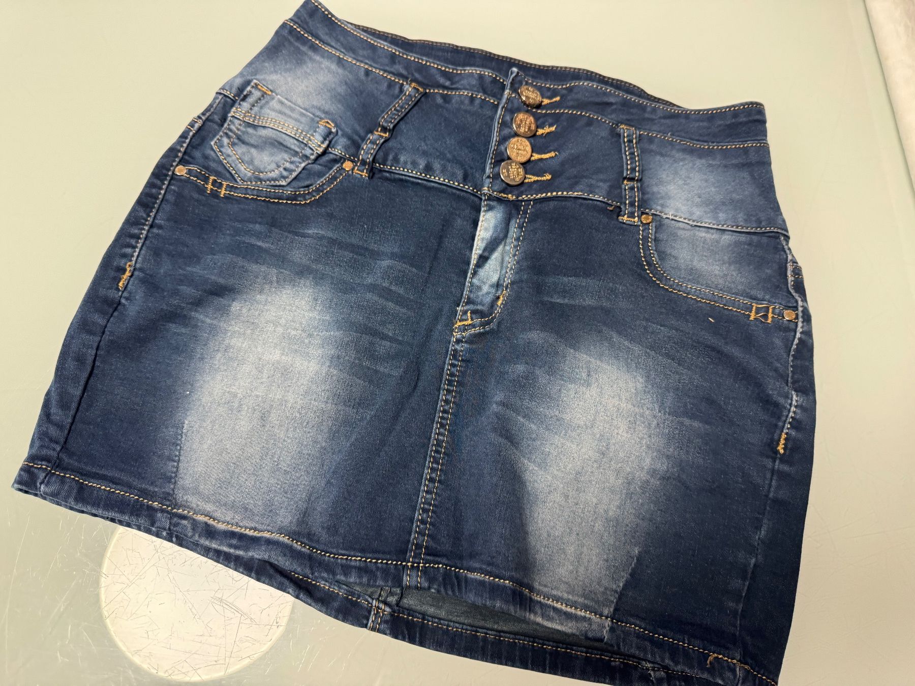 Gonne: 4 Röcke aus Denim,Baumwolle und Strick – Nuovo (secondo la descrizione) da chur venduto da merygori
