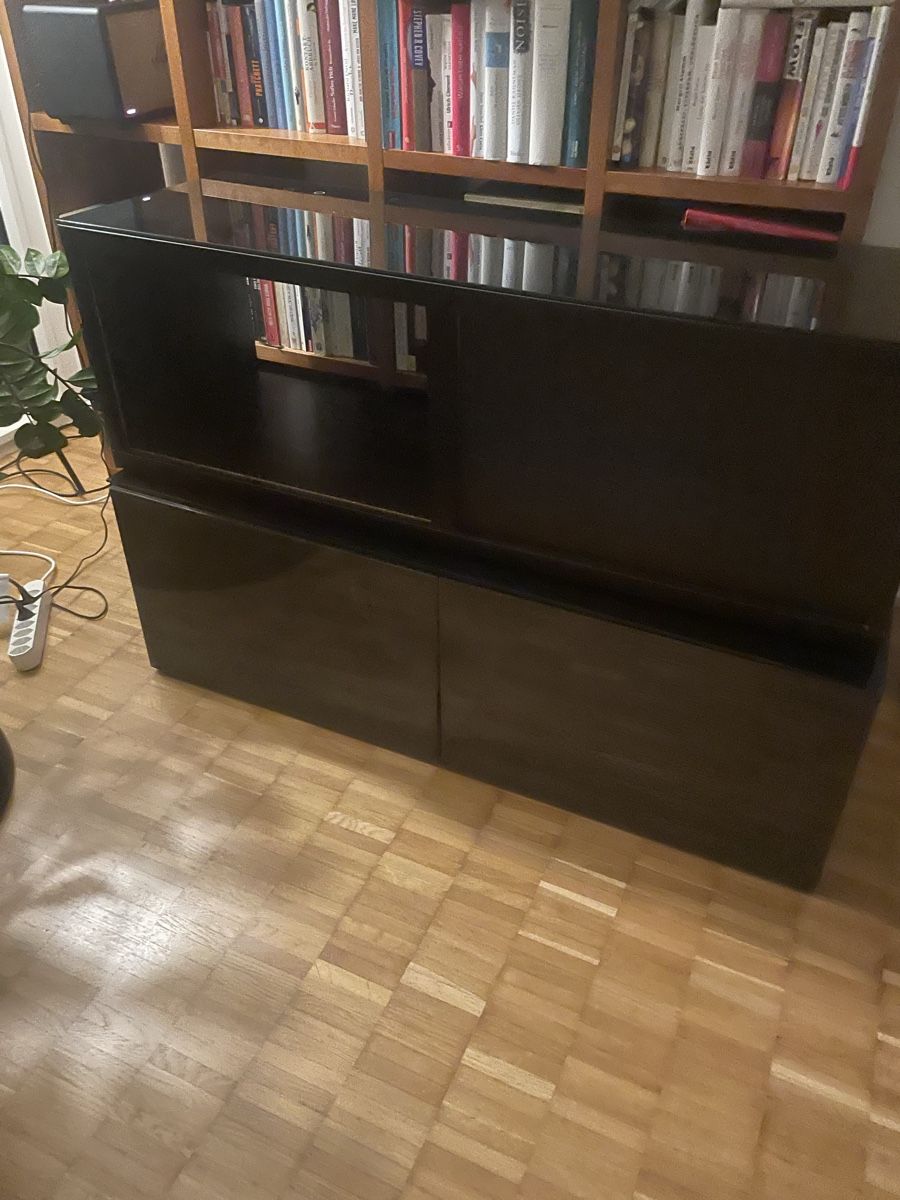 Armadi: 2 Ikea Schrank  – Usato da Zürich venduto da ocimen