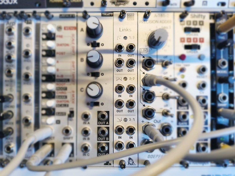 Instruments de musique: Mutable Instruments Links – D'occasion à Knonau par Deralexan 1