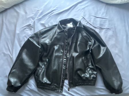 Veste en similicuir noir