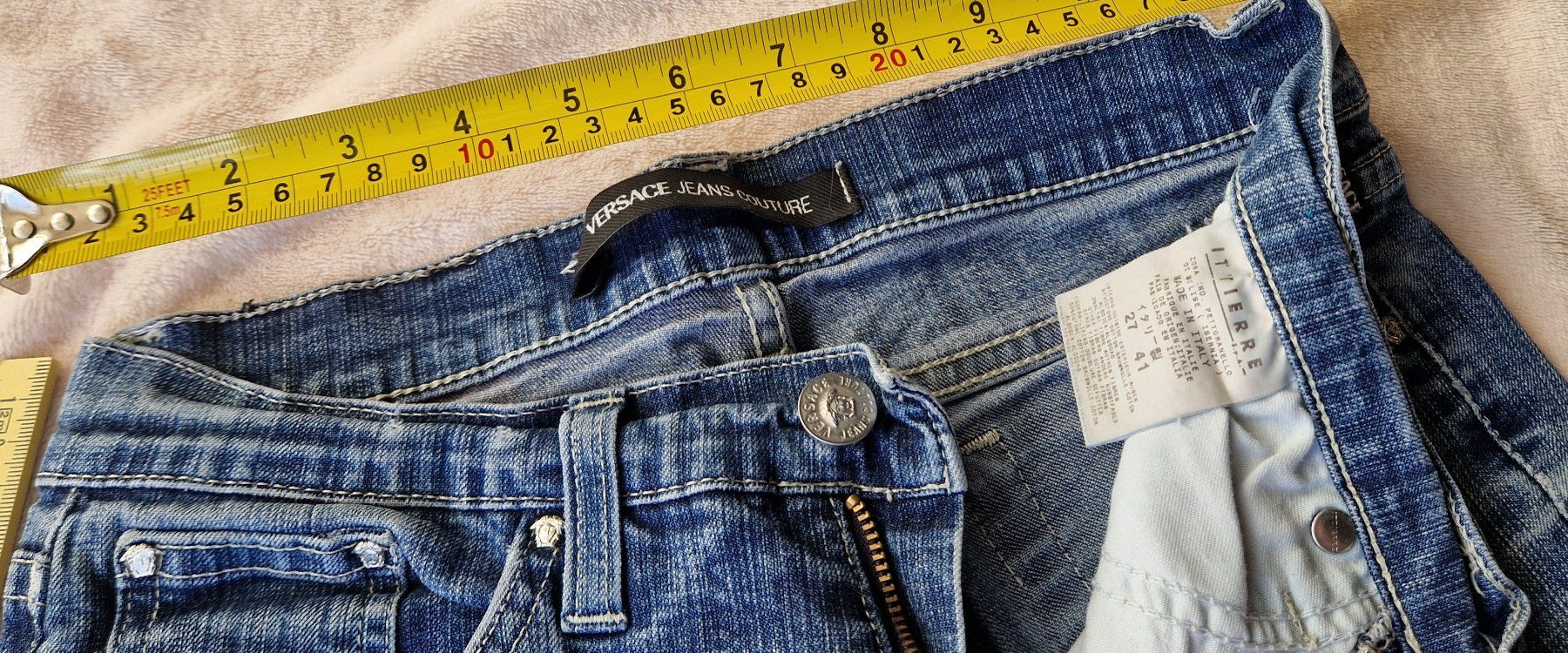 Versace Hosen: Jeans Versace – Gebraucht aus Epalinges von Ozili 1