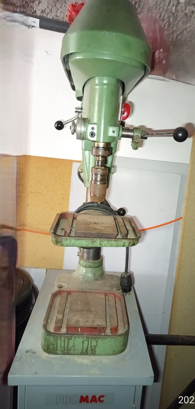 Flott Bohrmaschinen: Ständerbohrmaschine mit Unterbau – Gebraucht aus Herbetswil von Peter621 2