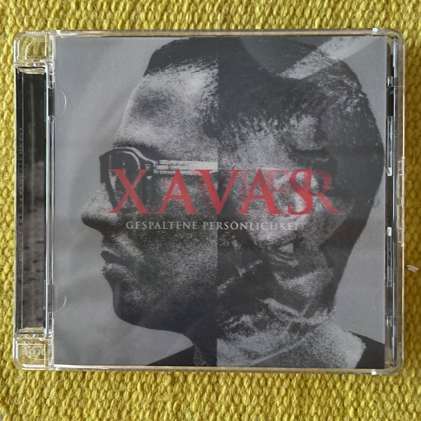 CD: KOOL SAVAS&XAVIER NAIDOO-GESPALTENE PERSÖNLICHKEIT – Usato da Rorschacherberg venduto da CD-Roli