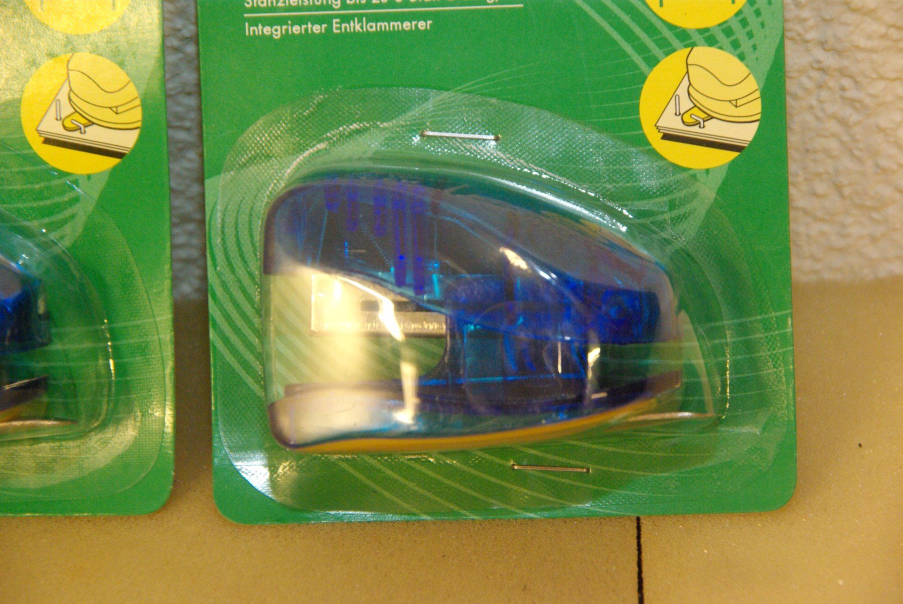 Bindegeräte: 2x Tacker, blau in OVP / mit Entklammerer – Neu und originalverpackt aus Herisau von Cevianer1844 1