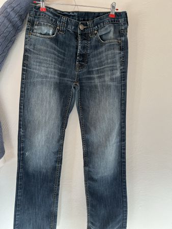 👖 Jean Clockhouse, taille 30/32, style décontracté 🧵