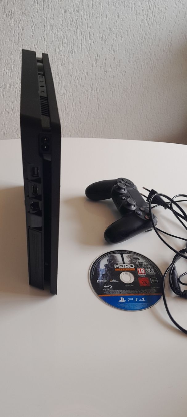 Sony Konsolen: Playstation 4 defekt – Defekt aus Zürich von Janeway85 1
