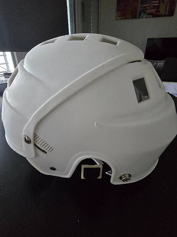 Caschi: Jofa Spass Eishockey-Helm Grösse < 7 3/8 – Usato da Oberglatt ZH venduto da vobione 1