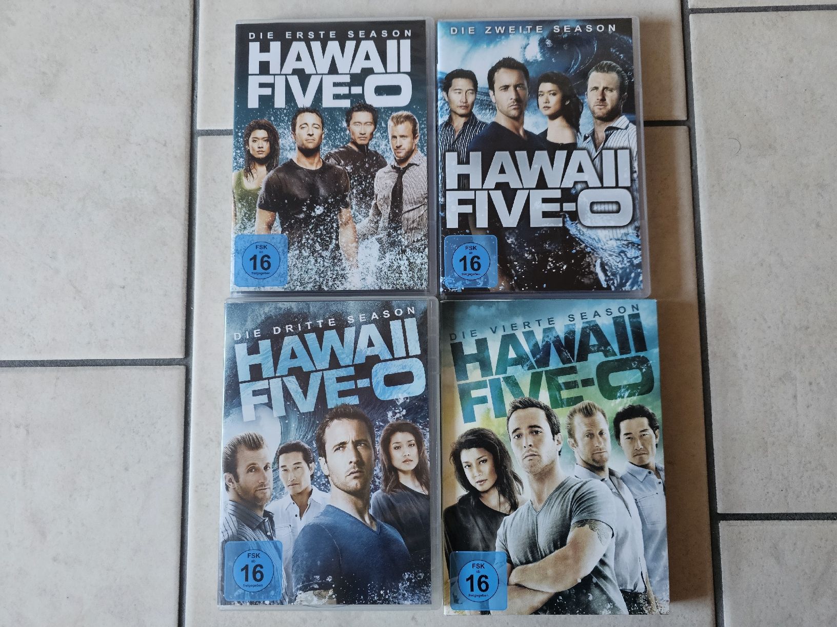 Tutti i DVDs: Hawaii Five-O  -  Staffeln 1 - 4 – Usato da Schneisingen venduto da backstore24