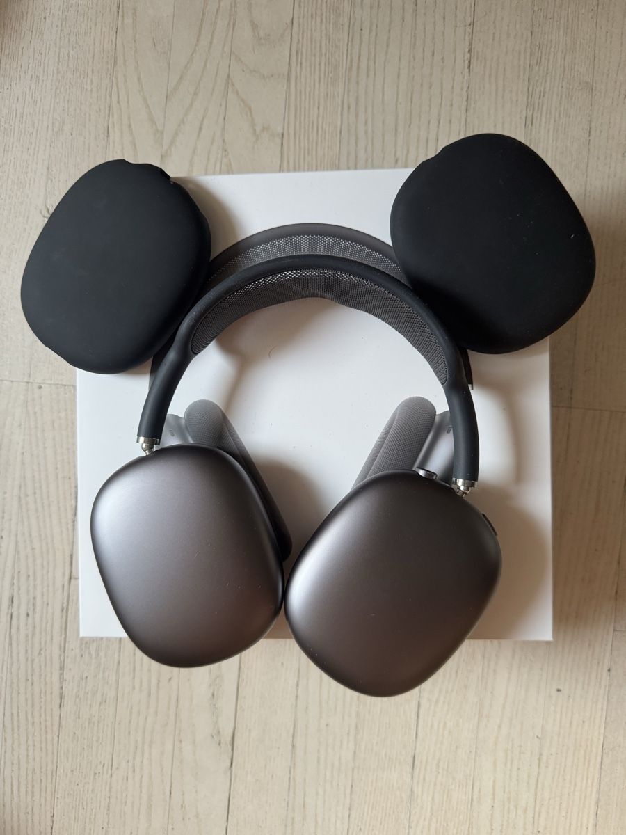 Apple Casques audio: AirPods Max  – D'occasion à Losone par Jaurisse.martinoni 1