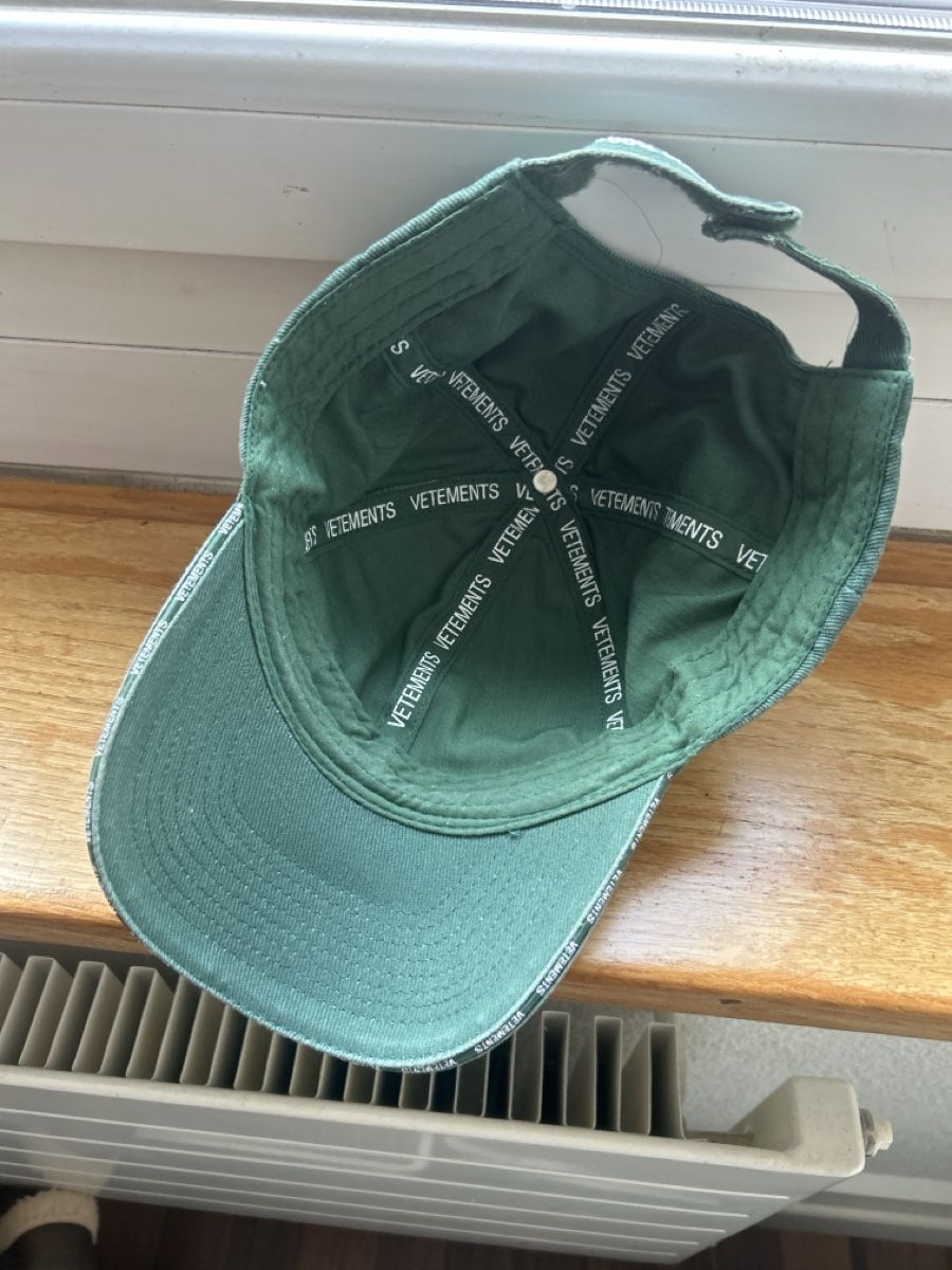Hüte, Mützen & Caps: Vetements cap – Gebraucht aus Zürich von redcoatcuntmovie 1