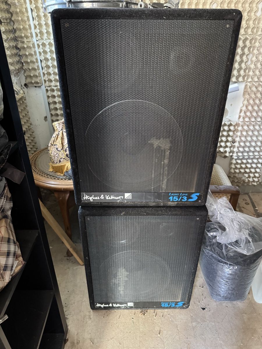 Lautsprecher: PA , Monitore von Hughes und Kettner – Gebraucht aus Riedholz von swissdrummusic