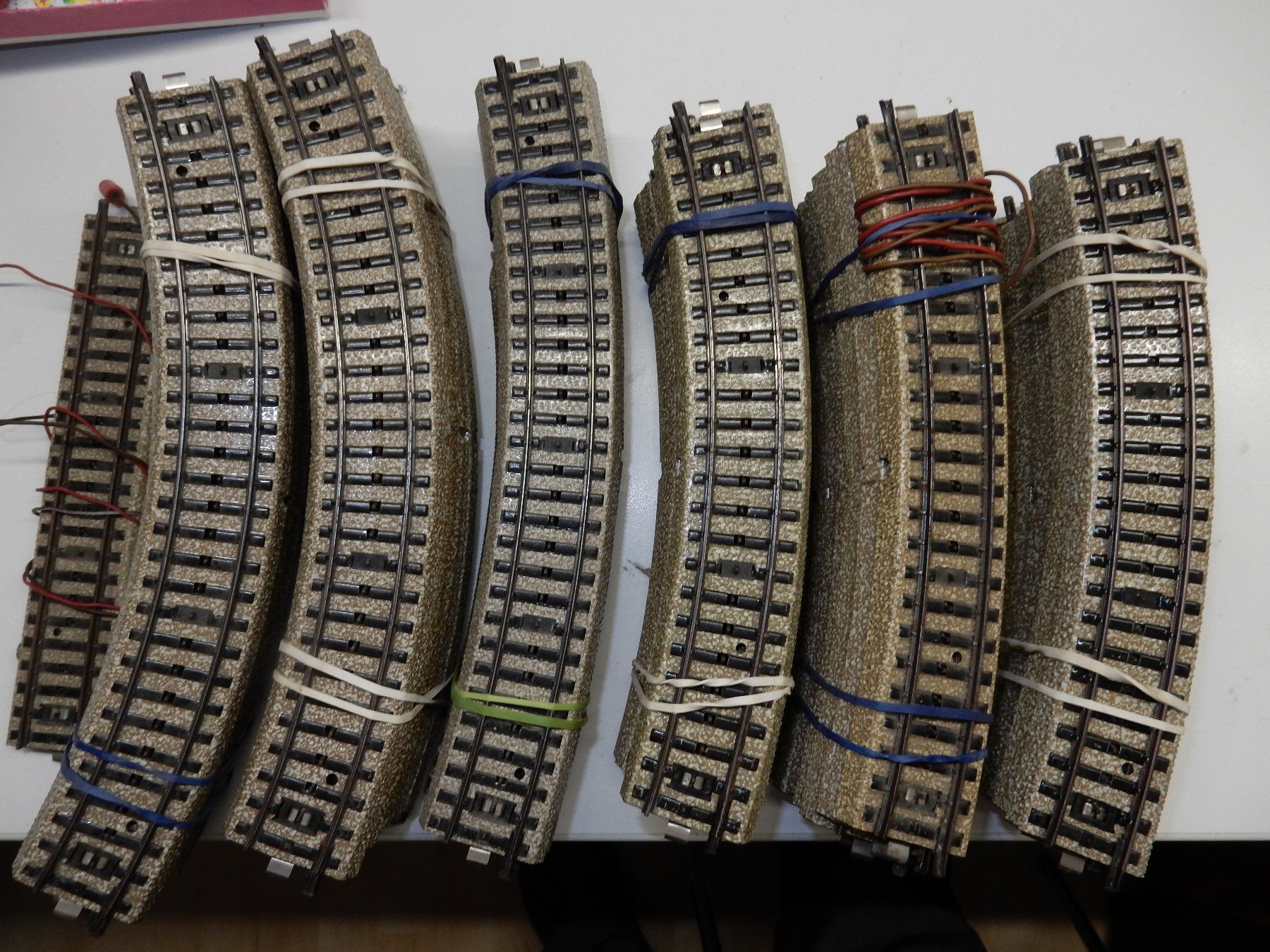 Märklin Modellini di ferrovie: 1 Lot M-Gleise Märklin – Usato da Steffisburg venduto da Sorbas 1