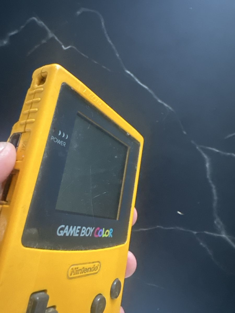 Nintendo Console: Game Boy Color jaune – Usato da Flanthey venduto da juju0794 1