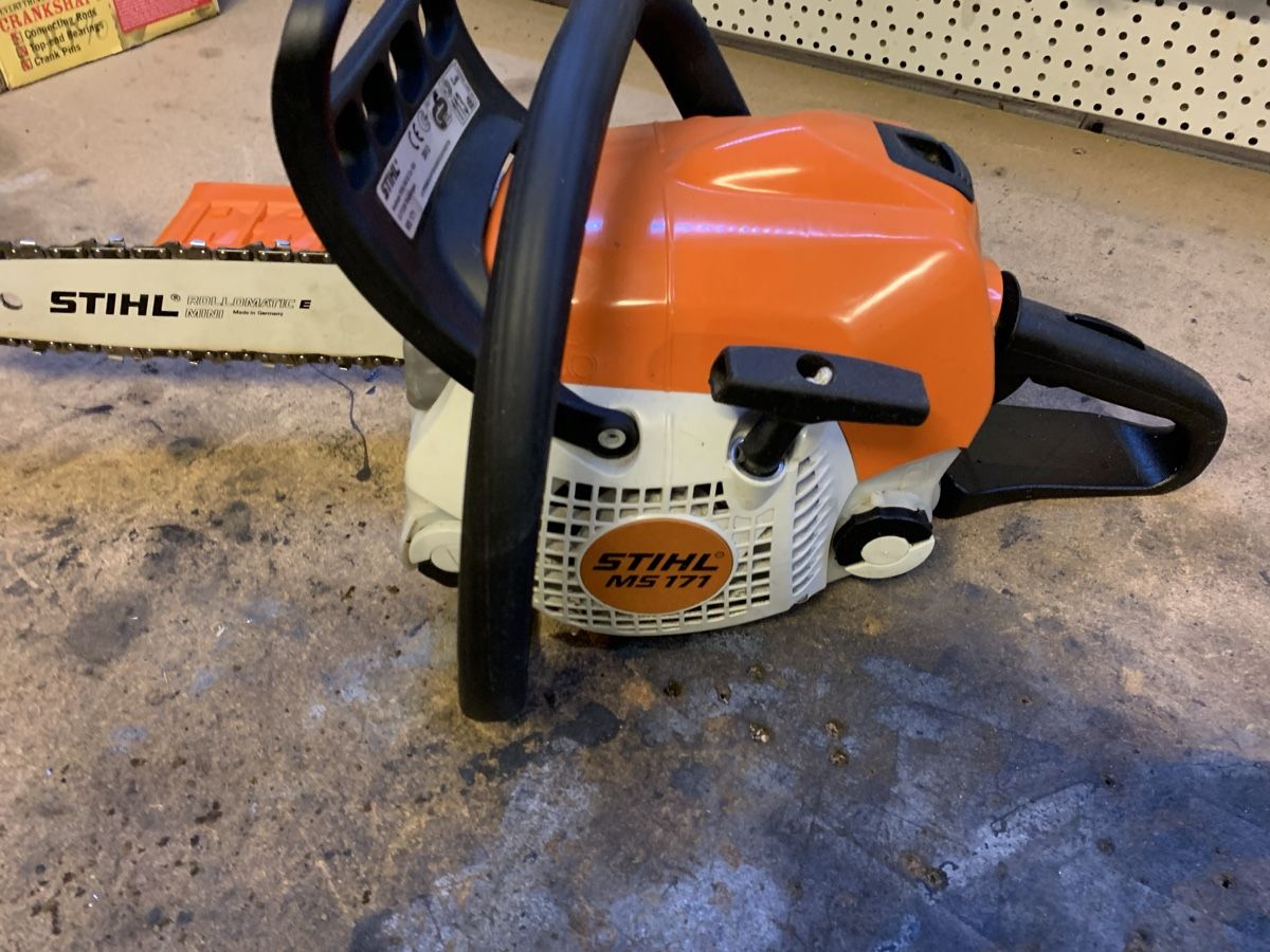 Stihl Scies: Sthil ms 171 – Défectueux à Liestal par num_xp75 1