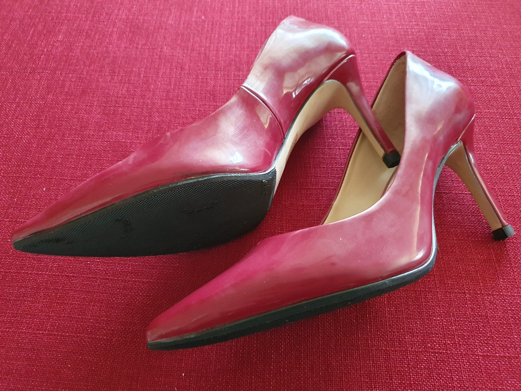 Guess Scarpe da donna: Guess Damenschuhe Pumps Gr. 38 Rot – Usato da Wädenswil venduto da walhai99