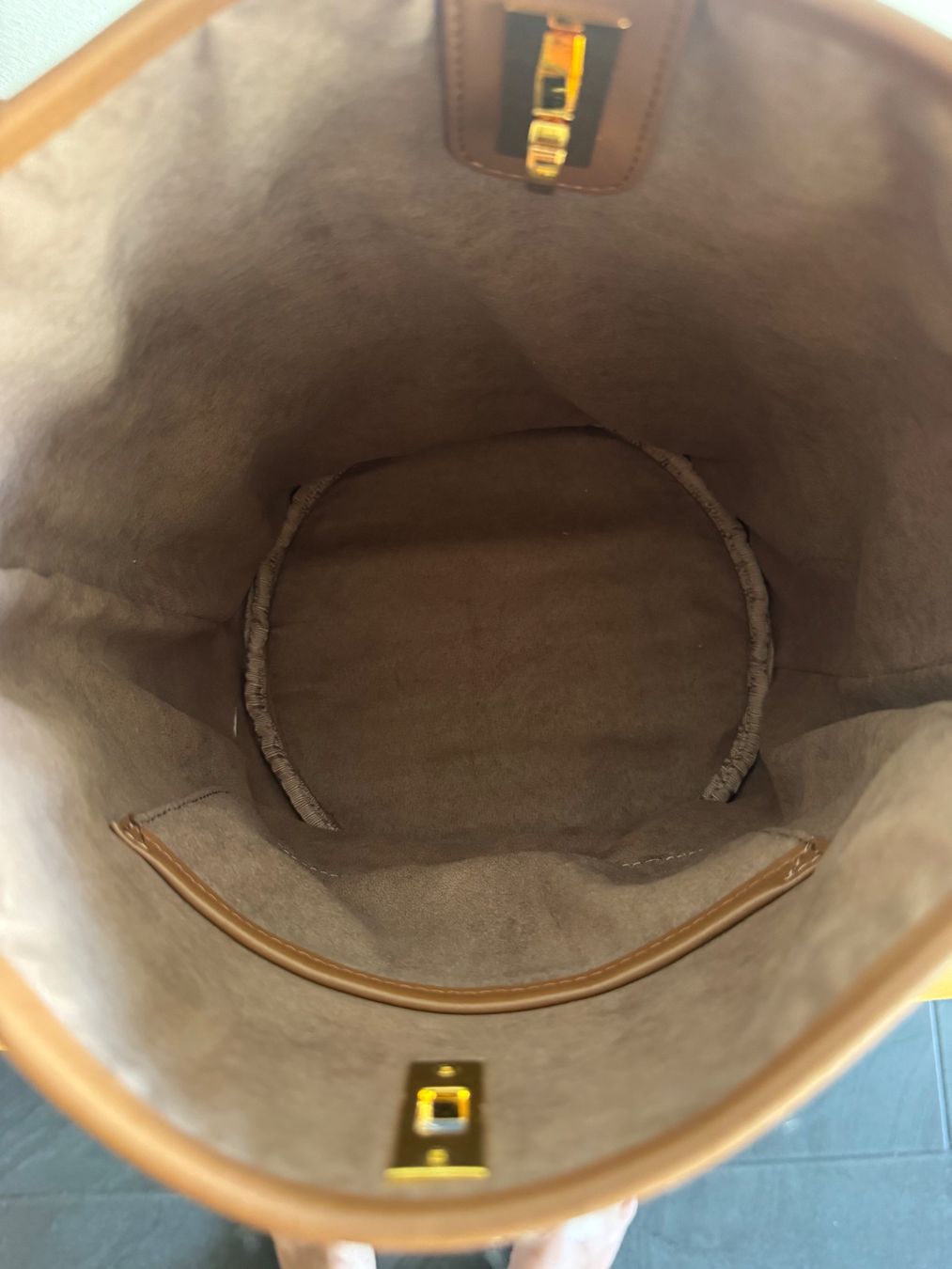 Taschen für Damen: Sac seau canvas et cuir neuf – Neu und originalverpackt aus Carouge GE von Myr_hbt9 2