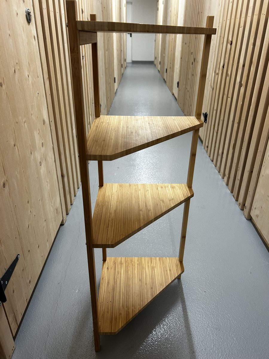 Scaffali: Étagère d’angle IKEA  – Usato da Petit-Lancy venduto da LeanaFusti 1