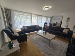 Komplette Wohnzimmer- & Esszimmer-Einrichtung 