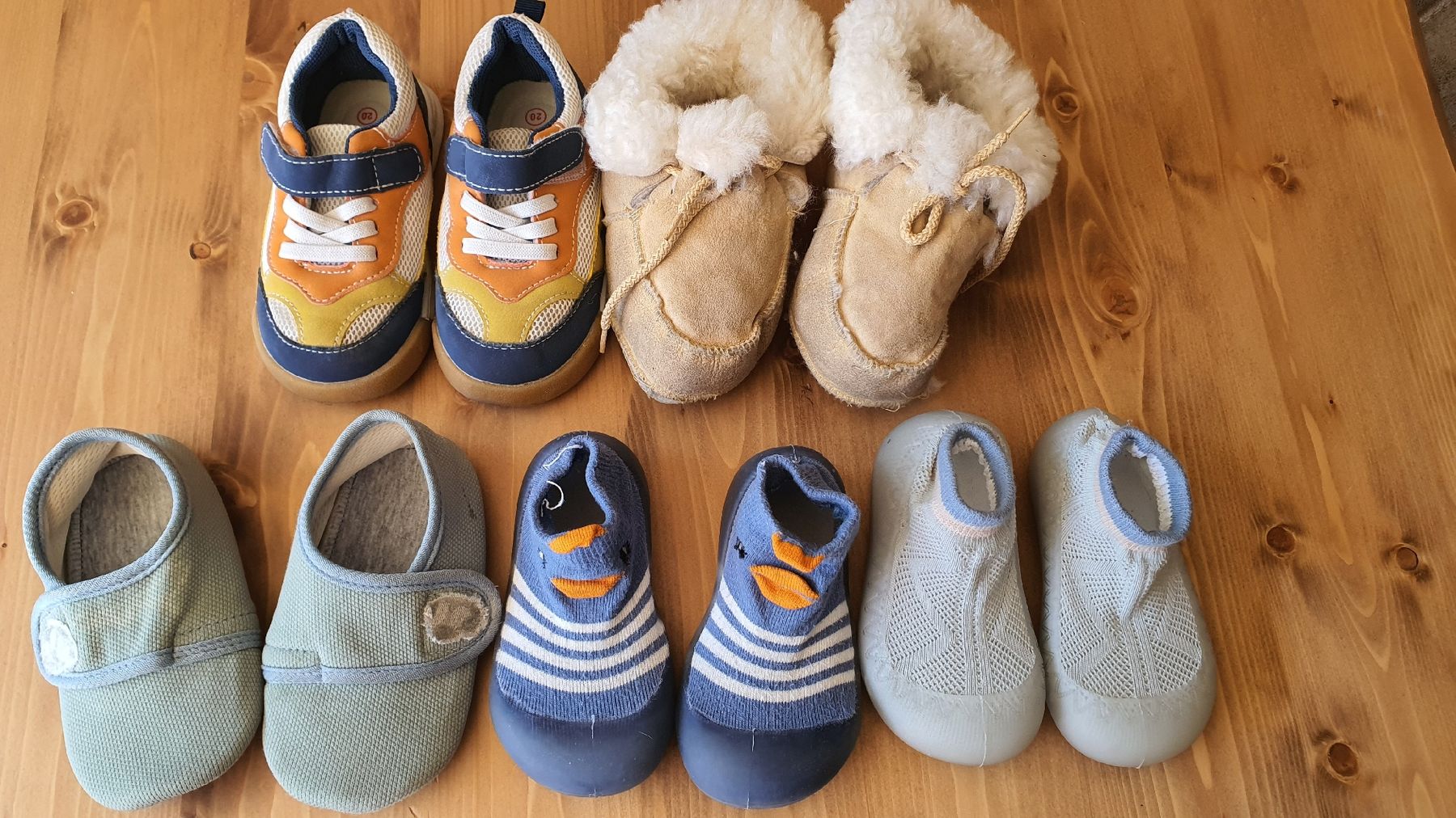 Chaussures garçon: 5 paar Kinderschuhe in Grösse 20 – D'occasion à Flawil par minggeli83