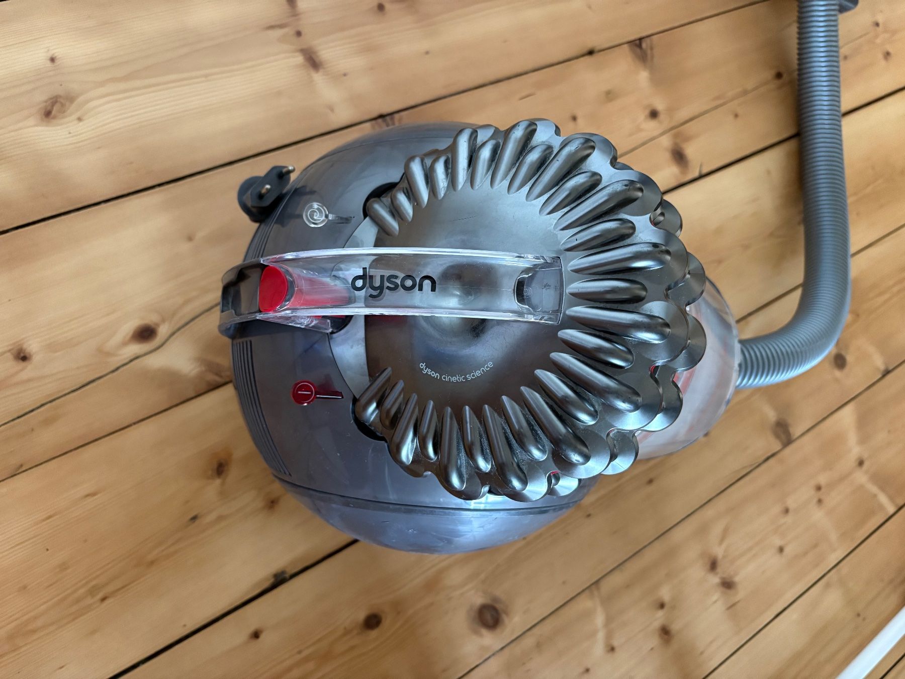 Dyson Aspirapolveri & Accessori: Dyson Staubsauger – Usato da Zürich venduto da lis_822m 1